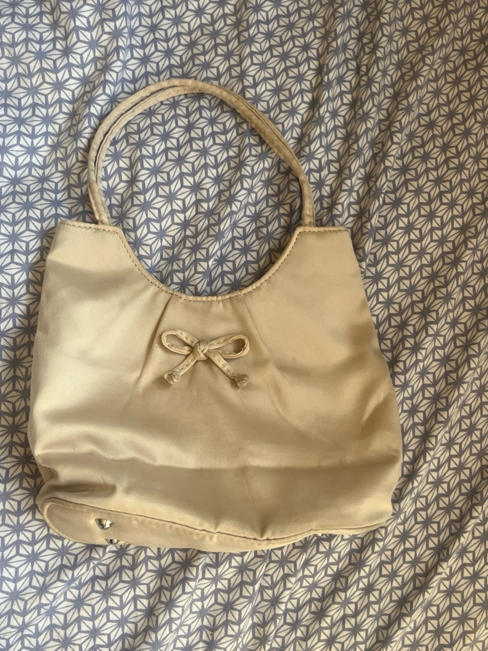 Sam & Libby Cream Shoulder Bag with Bow Accent